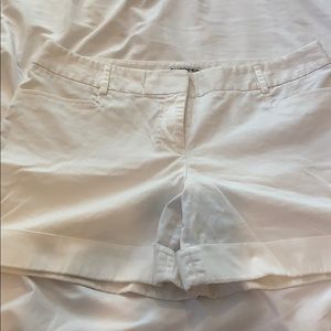 Express Shorts - Editor WHITE